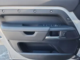 2026 Land Rover Defender 110