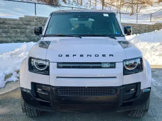 2026 Land Rover Defender 110