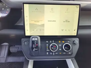 2026 Land Rover Defender 110