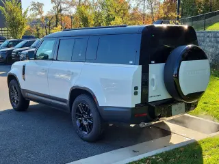 2026 Land Rover Defender 130