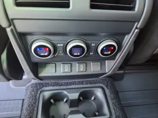 2026 Land Rover Defender 130
