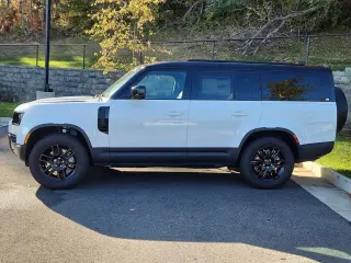 2026 Land Rover Defender 130
