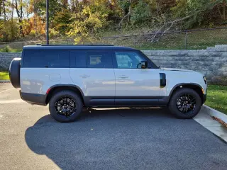 2026 Land Rover Defender 130
