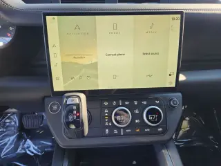 2026 Land Rover Defender 130