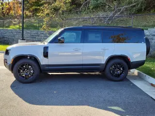 2026 Land Rover Defender 130