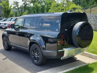 2025 Land Rover Defender 130