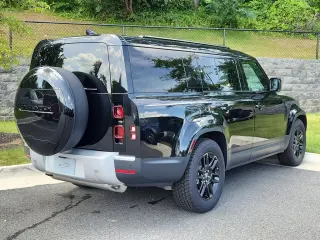 2025 Land Rover Defender 130