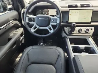 2025 Land Rover Defender 130