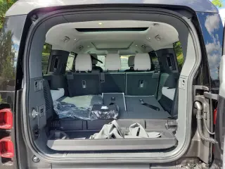 2025 Land Rover Defender 130