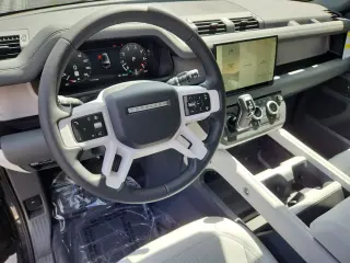 2025 Land Rover Defender 130