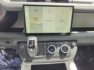2025 Land Rover Defender 130