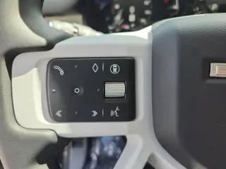 2025 Land Rover Defender 130