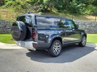2025 Land Rover Defender 130