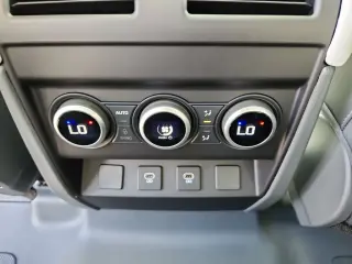 2025 Land Rover Defender 130
