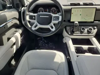 2025 Land Rover Defender 130