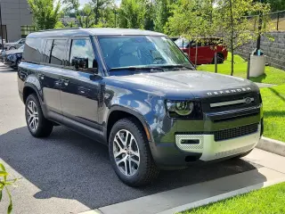 2025 Land Rover Defender 130