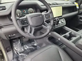 2025 Land Rover Defender 130