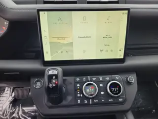 2025 Land Rover Defender 130
