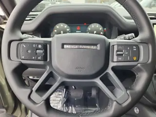 2025 Land Rover Defender 130