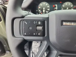 2025 Land Rover Defender 130
