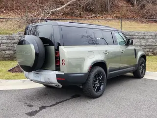 2025 Land Rover Defender 130