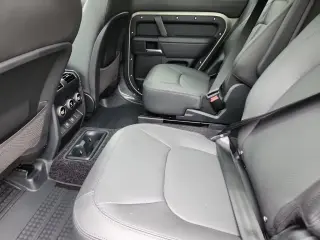2025 Land Rover Defender 130