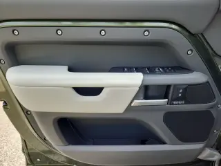 2026 Land Rover Defender 130