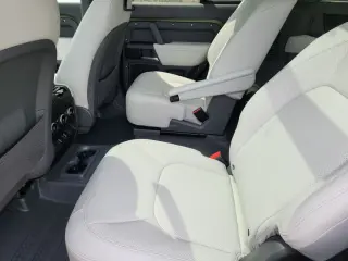 2026 Land Rover Defender 130