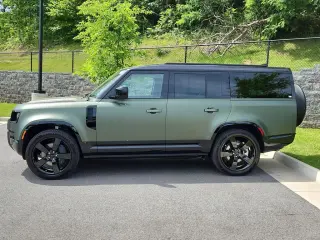 2026 Land Rover Defender 130