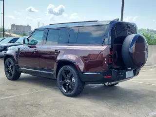 2025 Land Rover Defender 130