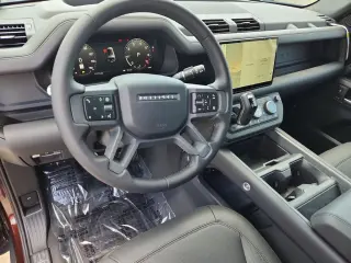 2025 Land Rover Defender 130