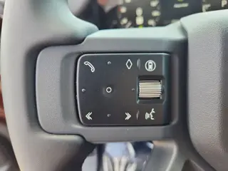 2025 Land Rover Defender 130