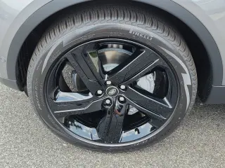 2025 Land Rover Discovery