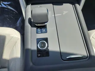 2025 Land Rover Discovery
