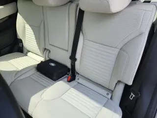2025 Land Rover Discovery