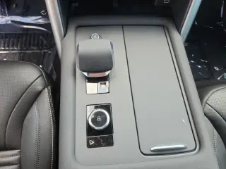 2025 Land Rover Discovery