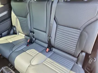 2025 Land Rover Discovery