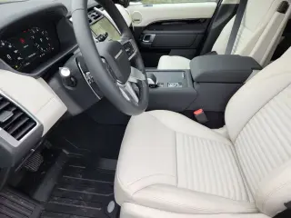 2026 Land Rover Discovery