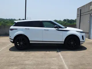 2026 Land Rover Range Rover Evoque