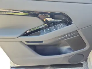 2026 Land Rover Range Rover Evoque