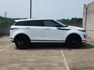2025 Land Rover Range Rover Evoque