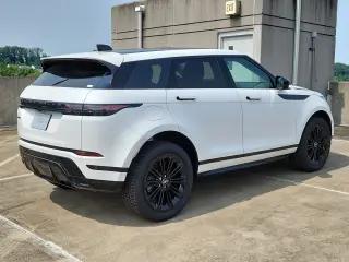2025 Land Rover Range Rover Evoque