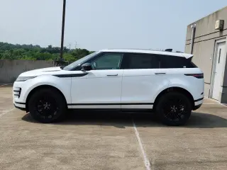 2025 Land Rover Range Rover Evoque