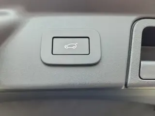 2026 Land Rover Range Rover Velar