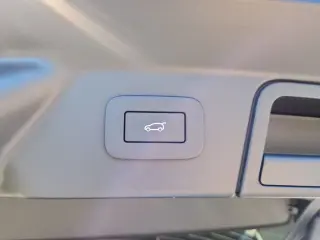2026 Land Rover Range Rover Velar