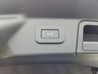 2026 Land Rover Range Rover Velar