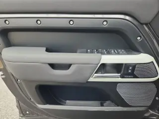 2023 Land Rover Defender