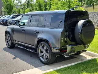 2024 Land Rover Defender 110