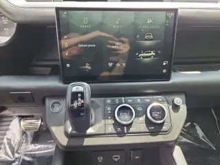 2024 Land Rover Defender 110