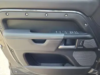 2024 Land Rover Defender 110